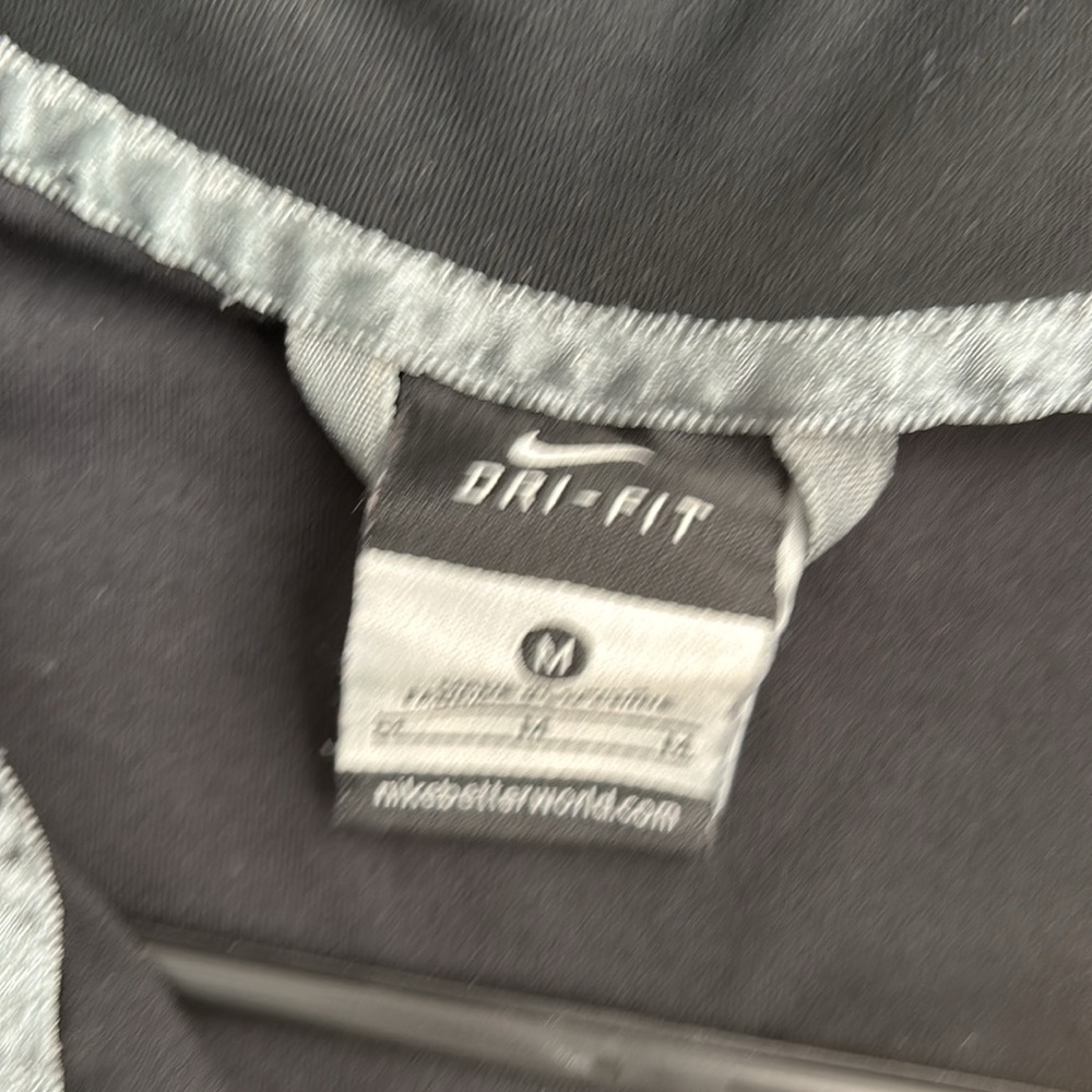 Nike full zip jacket - Picture 3 of 4